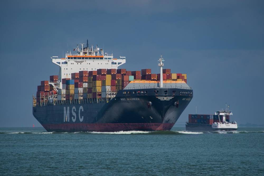 Containerschiff