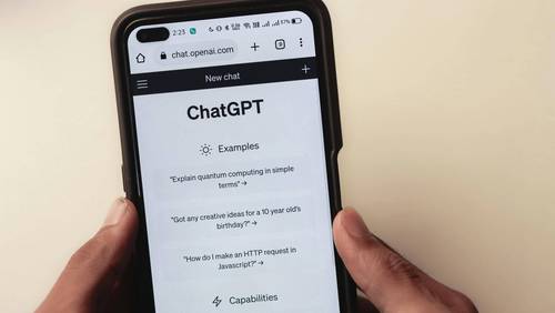 ChatGPT auf Handybildschirm.